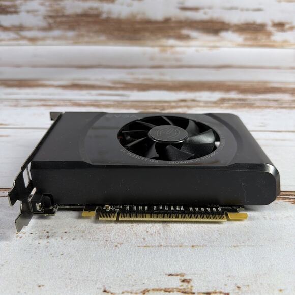 EVGA GeForce GT 640 2GB GDDR3 Graphics Card 02G-P4-2643-KR Pre-owned - Picture 2 of 5